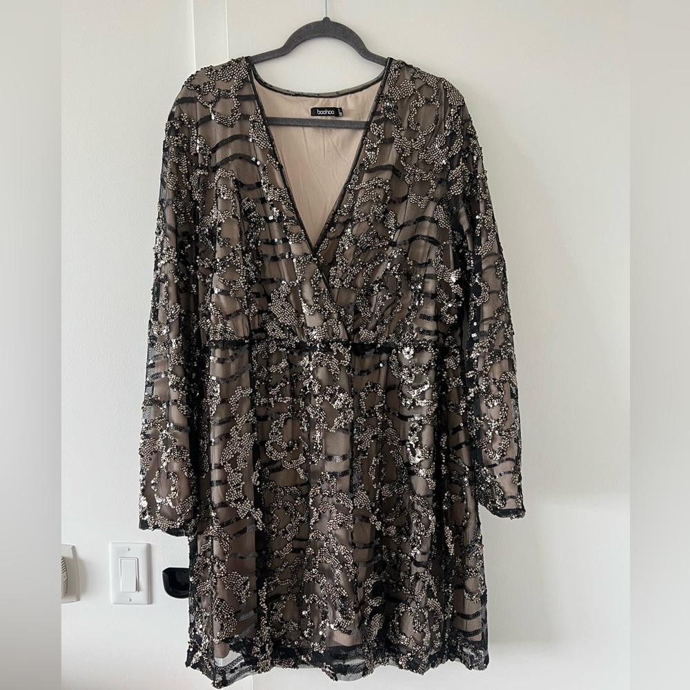 Adorable sequin dress